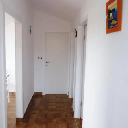 Apartment Zeljko Maslinica Exterior photo